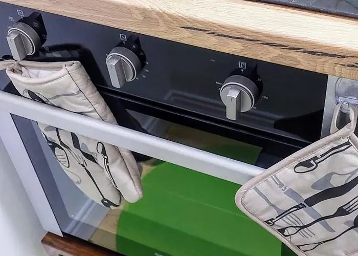 Apartment Sweet Aria