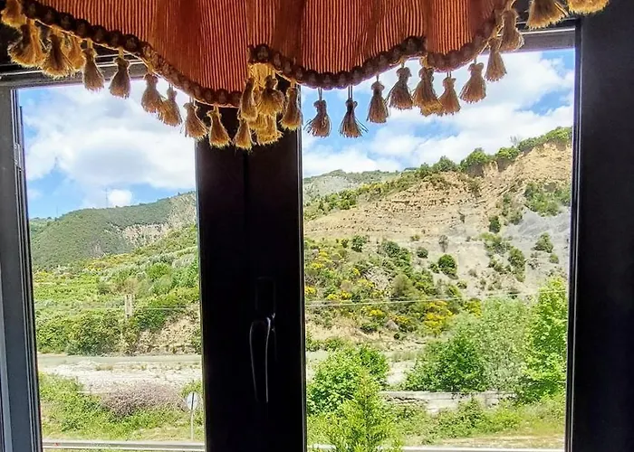 Apartment Sweet Aria