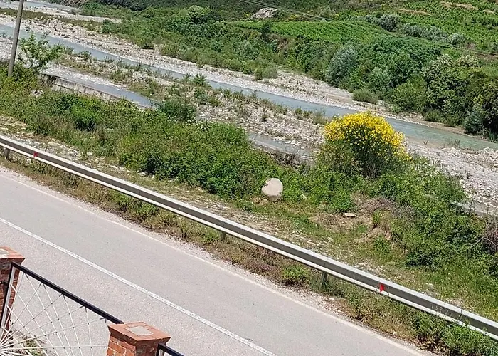 Apartment Sweet Aria