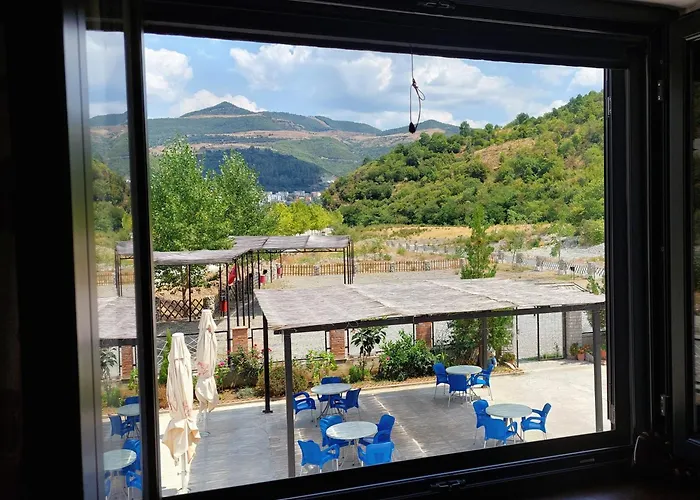 Apartment Sweet Aria *