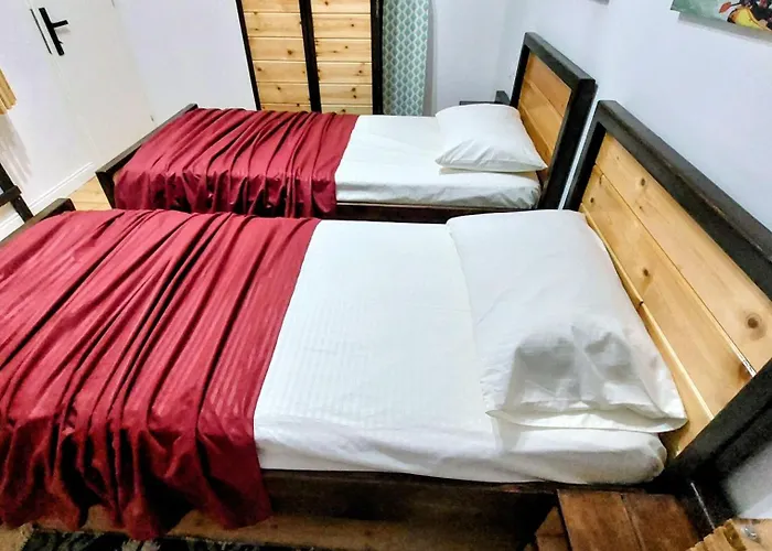 Apartment Sweet Aria *